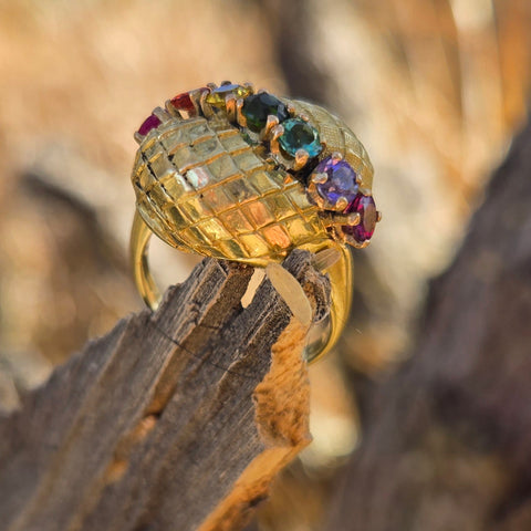 Rainbow Gemstone Engraved 18k Gold Antique Ring