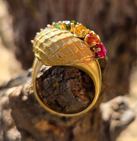 Rainbow Gemstone Engraved 18k Gold Antique Ring