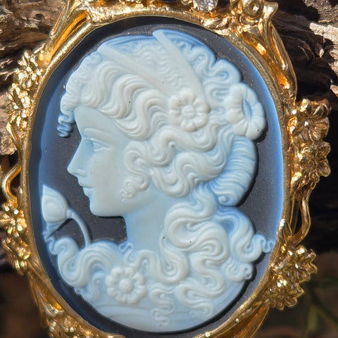 Antique 14K Gold Sapphire, Diamond and Banded Agate Cameo Pendant Brooch